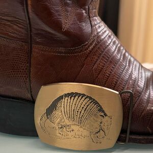 Vintage High Mesa Albuquerque Armadillo Belt Buckle bronze